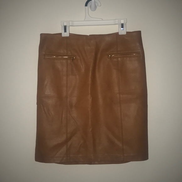 Ann Taylor Leather Mini Skirt With Pockets - Picture 2 of 4